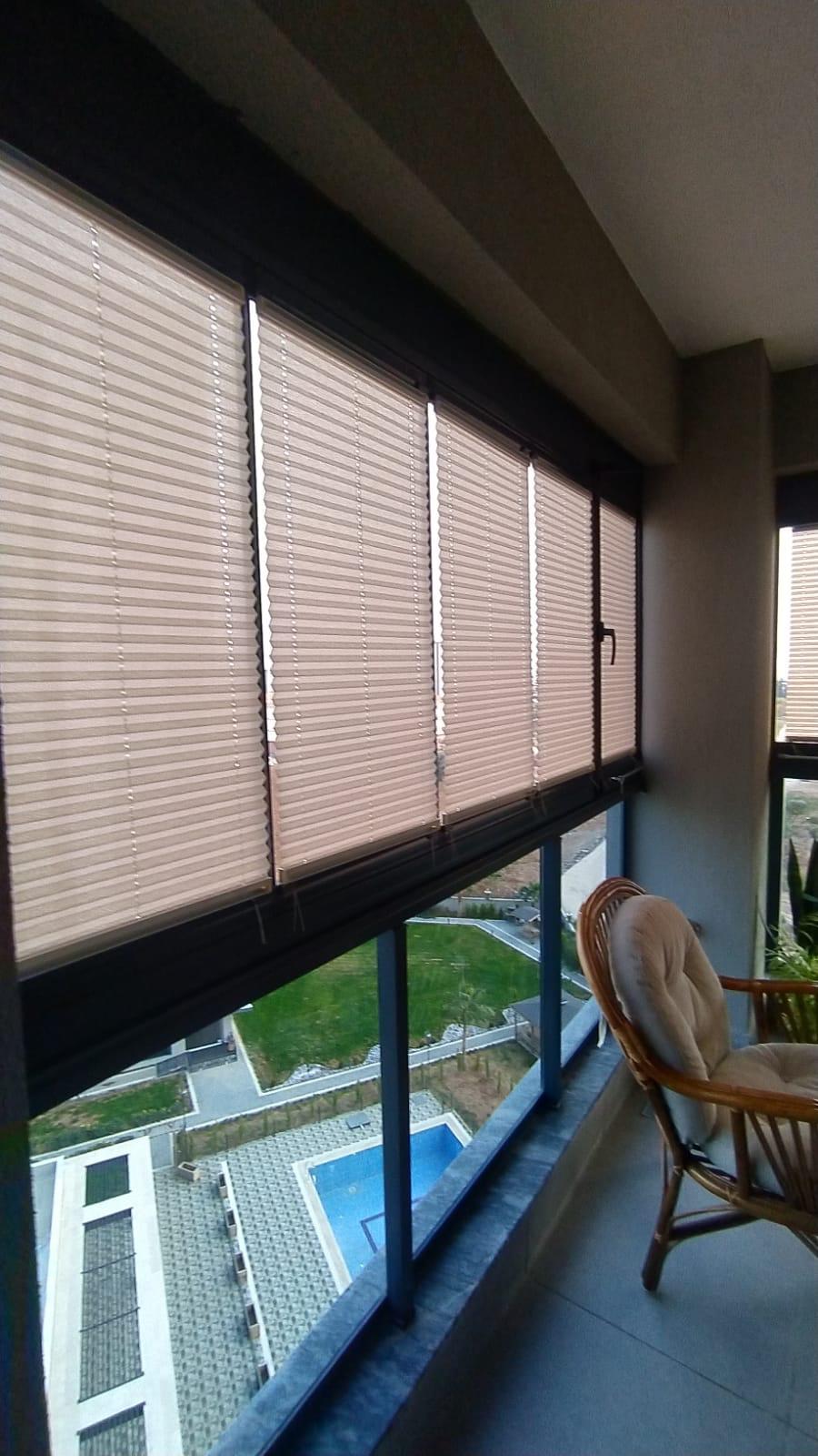 Orlenda Plise Cam Balkon Perdesi - Özel Seri