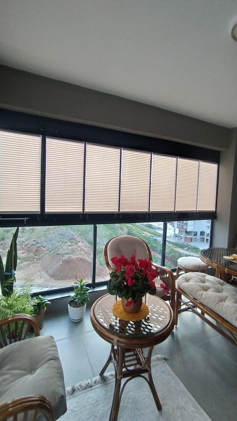 Orlenda Plise Cam Balkon Perdesi - Özel Seri